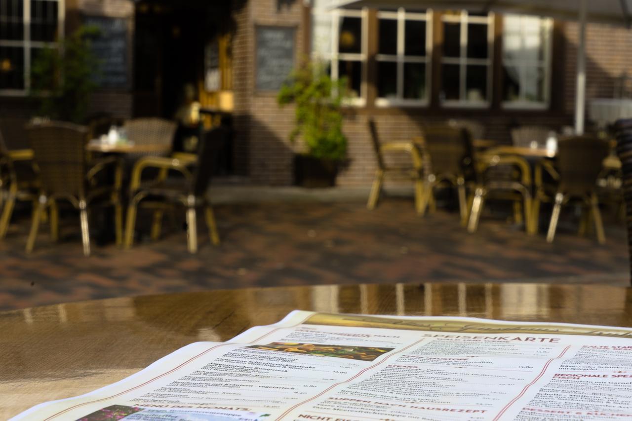 Altes Gasthaus Kuhr - Hotel & Restaurant Papenburg Exteriör bild